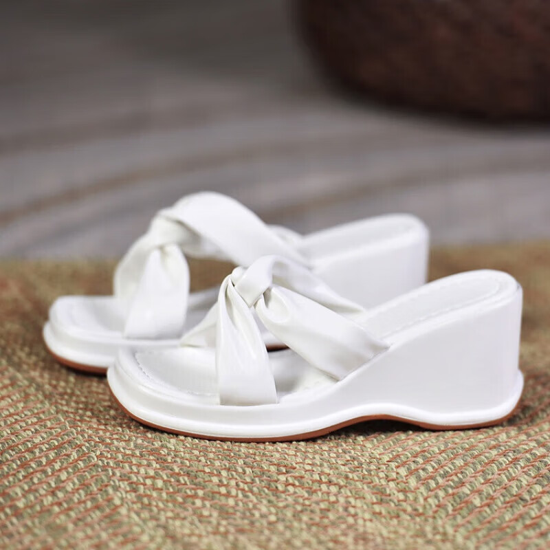 围画东南亚坡跟凉拖鞋女外穿夏季女鞋露趾一字拖女凉鞋潮 2306米白色