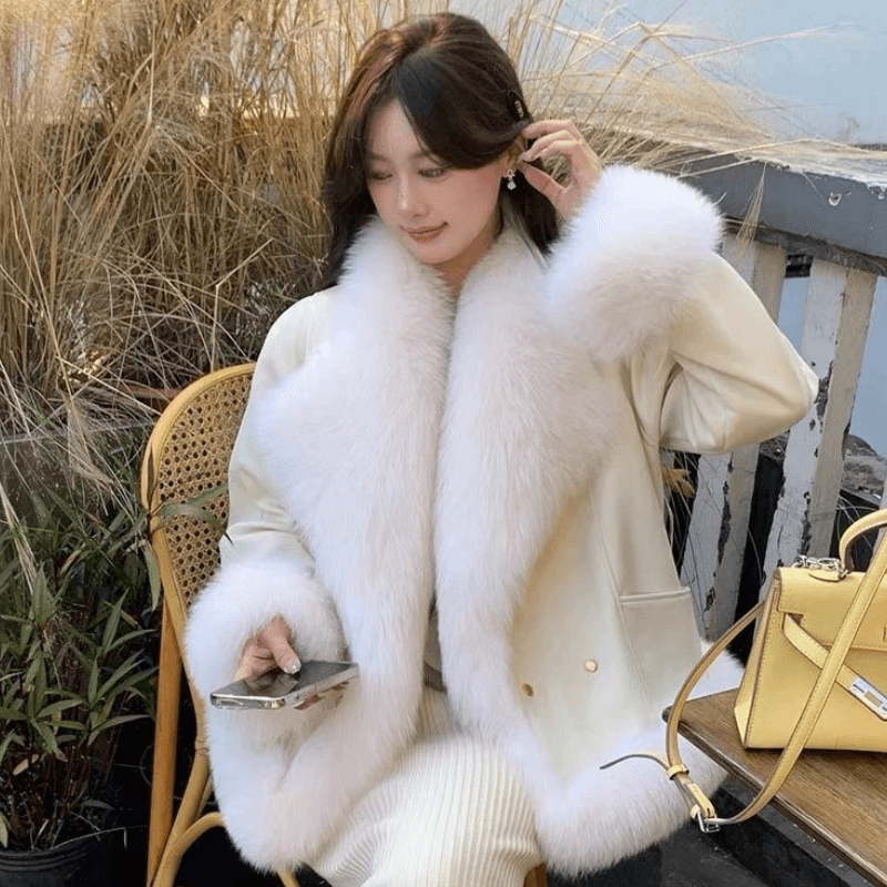 妤遇（YUUZYUUS）韩版狐狸毛皮草外套女2023冬季新款时尚洋气皮毛一体麂皮绒大衣 米色 均 码高性价比高么？