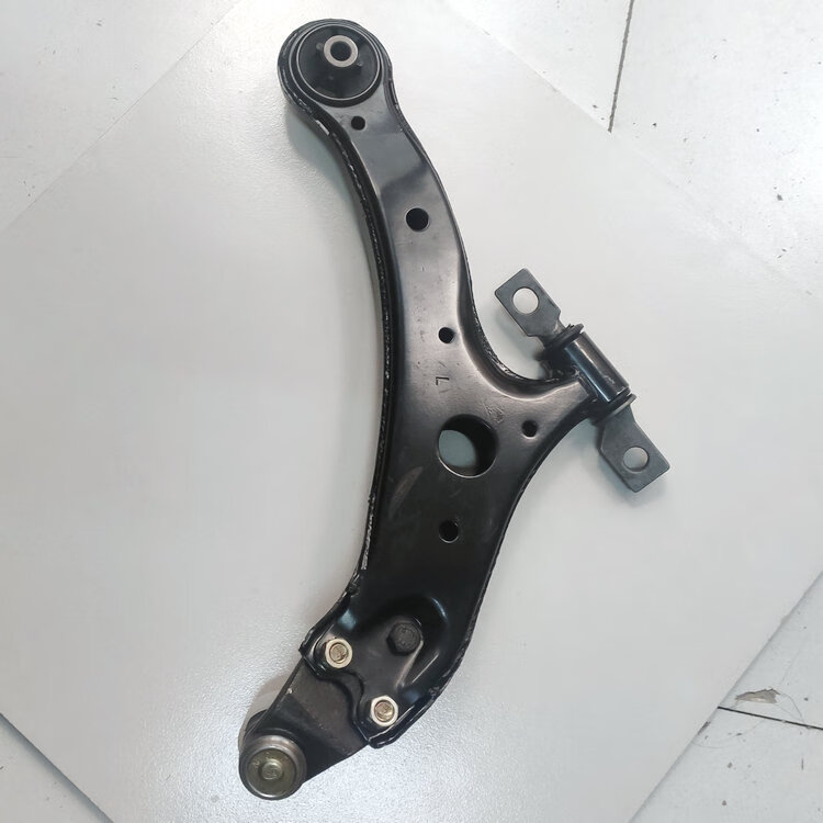 旅兰达适用于吉-利帝豪ec8下支臂下摆臂总成ec820胶套球头ec825前下