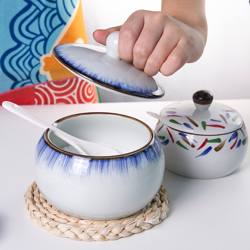 和风四季釉下彩调味罐盐罐厨房调料罐调料盒陶瓷辣椒罐猪油罐炖盅油辣子罐 四色大号调味罐(配勺) 550ml