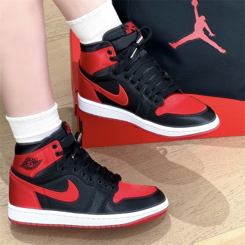 耐克(nike)air jordan 1 og aj1黑红丝绸男女情侣高帮防滑耐磨复古