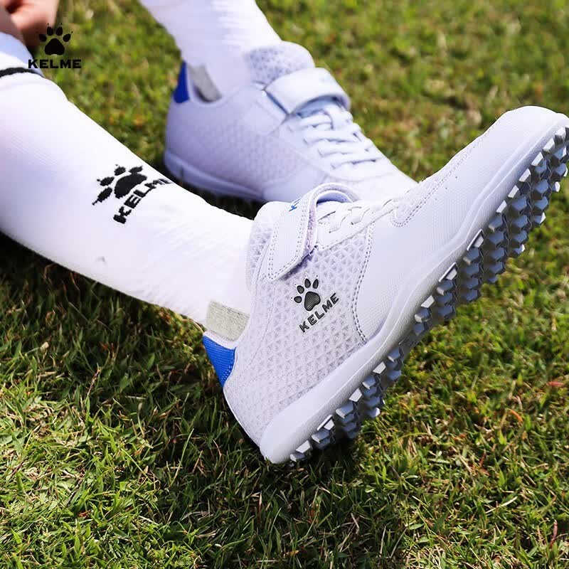 卡尔美（KELME）儿童足球鞋男孩透气网面防滑魔术贴免系带TF碎钉学生训练鞋球鞋 灰蓝 32怎么看?