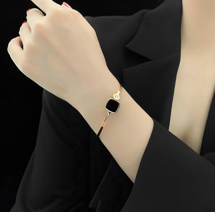念芙玫瑰金色手镯日韩版简约个性黑色方形单钻开口钛钢 镀玫瑰金色 镀