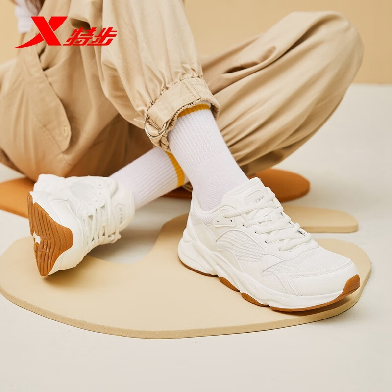 特步奥特莱斯女鞋运动鞋运动休闲鞋秋冬季舒适透气时尚简约情侣鞋