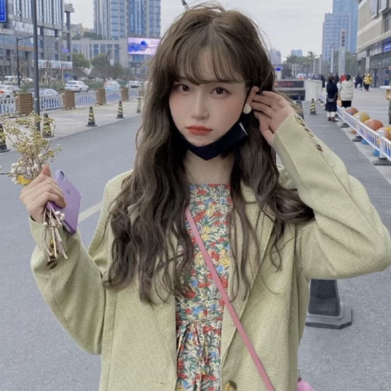 2021年发型流行图片女,女齐肩烫发发型图片 2021年流行青木亚麻灰街拍网红染发剂彩色烟熏灰橘棕色金女生显白染发