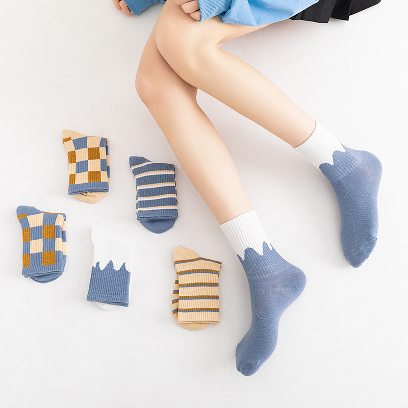 米大爷6双装袜子女秋冬季中筒棉袜休闲运动格子款女袜青年学生女士袜子 英伦格子款中筒女袜 6双 均码