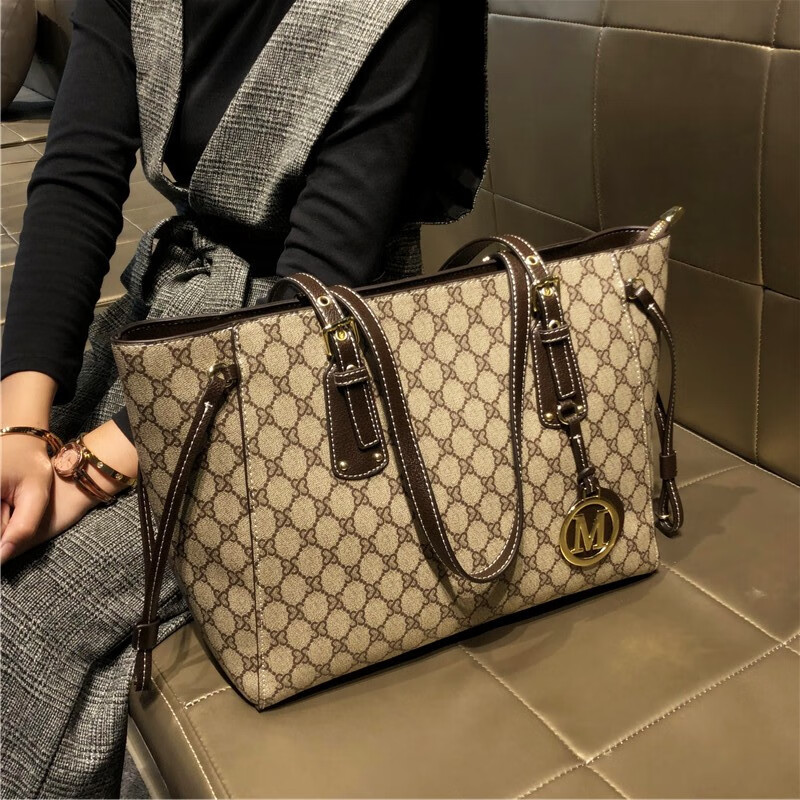 邁克史密斯   包包女包新款時(shí)尚百搭休閑手提大包女士簡約通勤單肩斜跨包 咖啡色