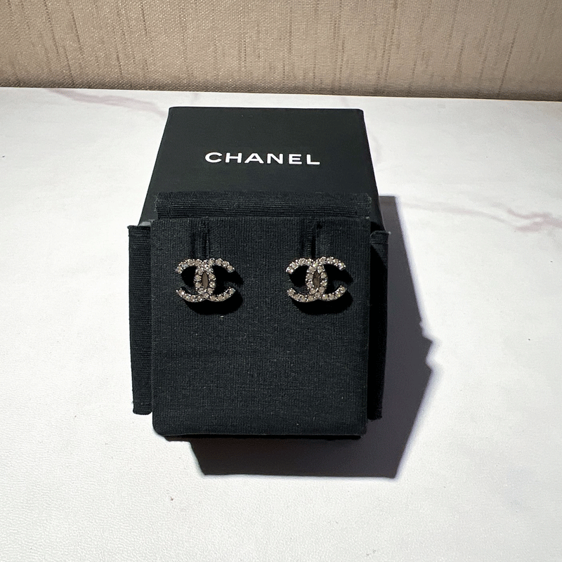 【二手99新】香奈儿(chanel)耳钉 经典双c金银色镶钻款 做旧复古水晶