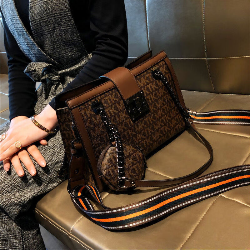 酷奇袋鼠(kuqidaishu)酷奇【牌】袋鼠包包女新款时尚大容量单肩包复古