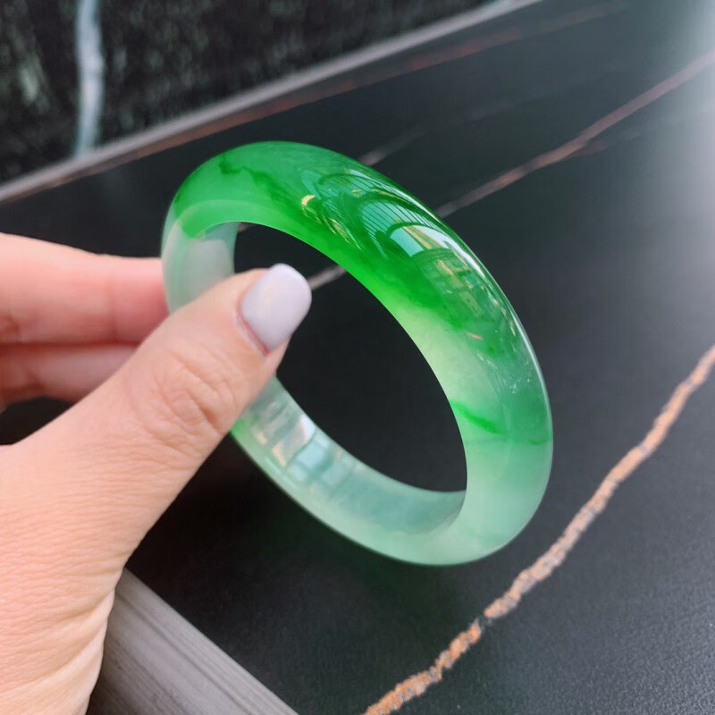 胖东来同款手镯翡翠飘花高冰种阳绿缅甸a货正圈玉石镯子圆条 绿色 辣绿 x 55号