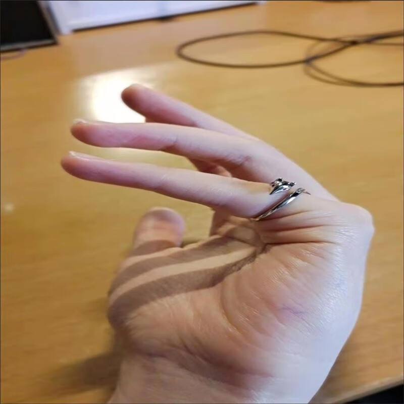 珠佩丽小拇指戒指银狐狸尾戒女生小拇指小众设计自律戒指时尚个性精致