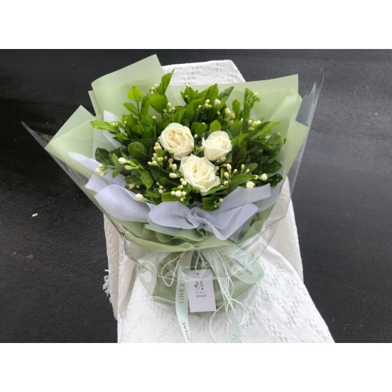 一瓣花瓣花束送男友茉莉花束送男友茉莉花白玫瑰花束同城配送送男友