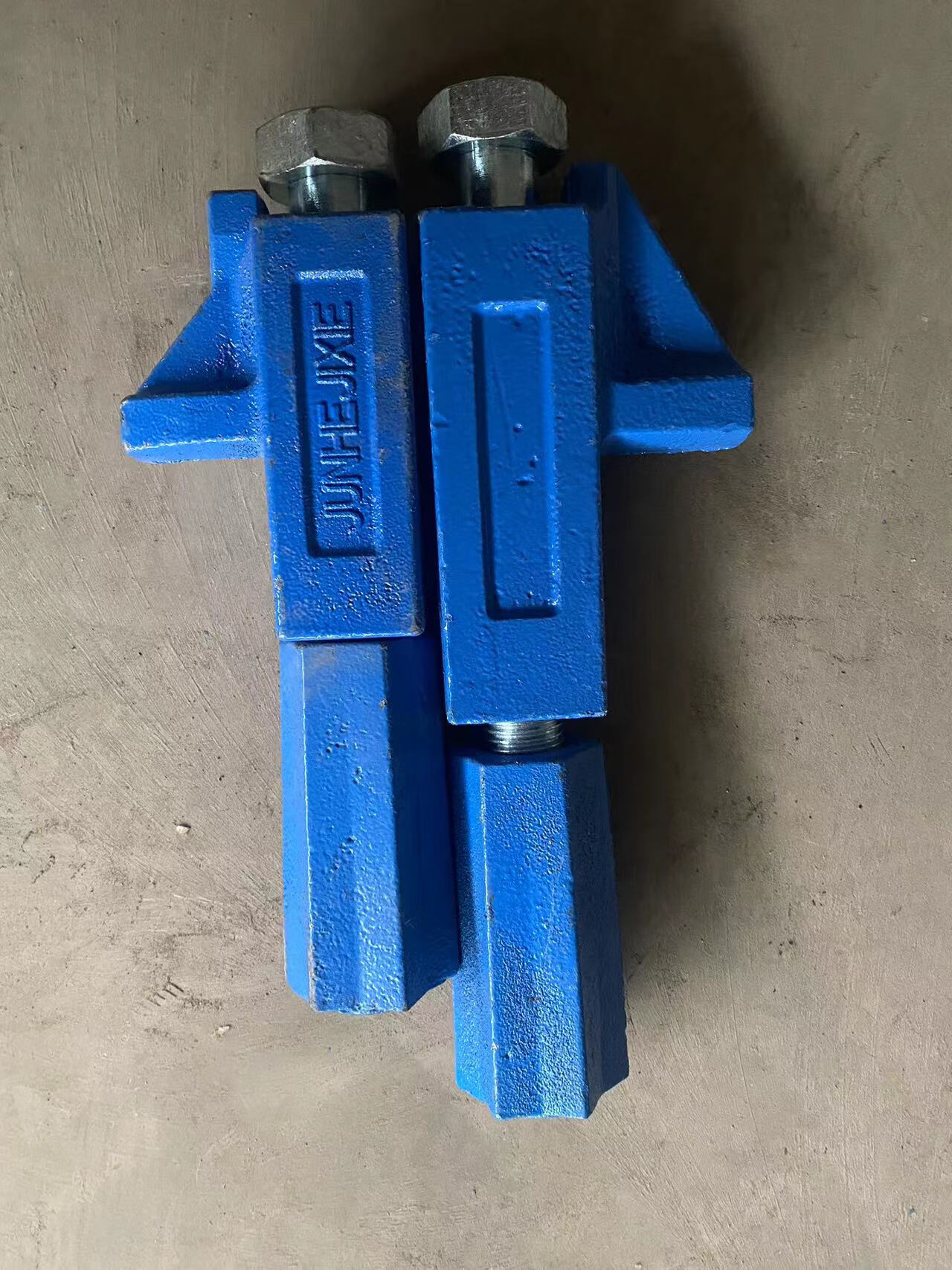 刘不丁农业农机配件翻转犁雷肯犁