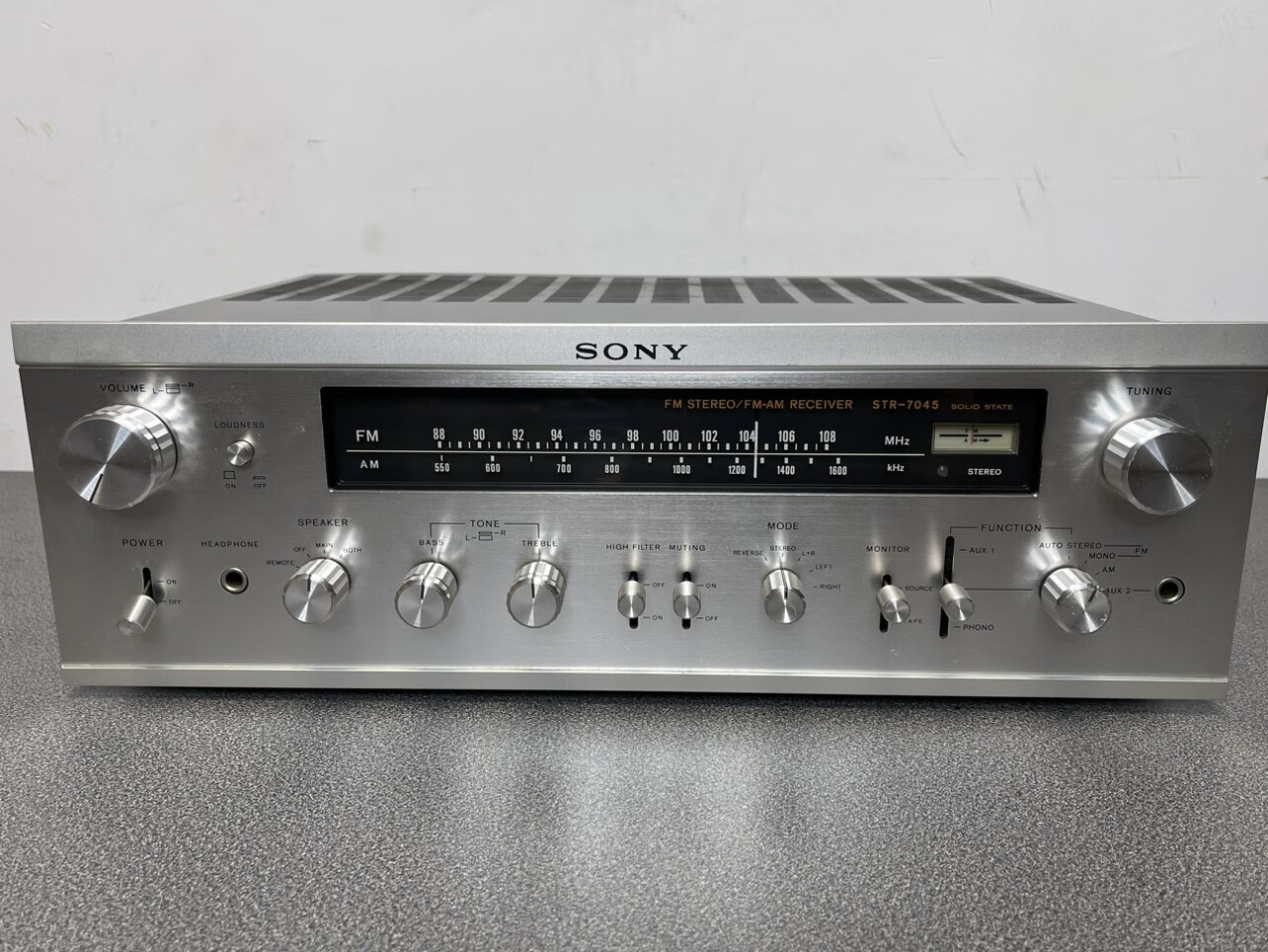 索尼索尼sony str-7045收音hifi家用金锋管功放机fm/am调频收音机110v