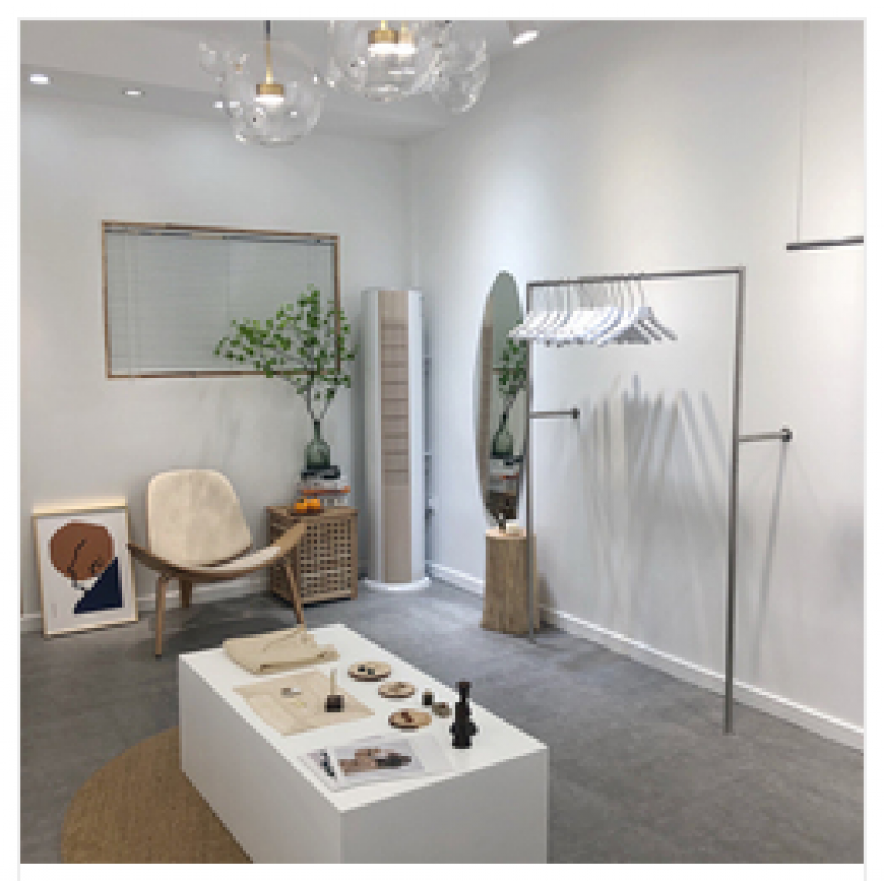 可狄（kedi）可狄木質(zhì)烤漆展示臺地臺櫥窗展示臺工藝品陳列架展臺架柜模特底座 尺寸8天長(cháng)120*寬60*高80