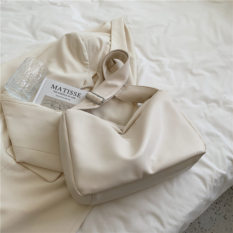 上课通勤高级感斜挎软皮大包包女2021新款单肩休闲大容量 白色托特包