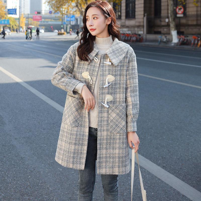 贤语毛呢外套女秋冬年流行新款格子牛角扣呢子大衣女学院风中长款