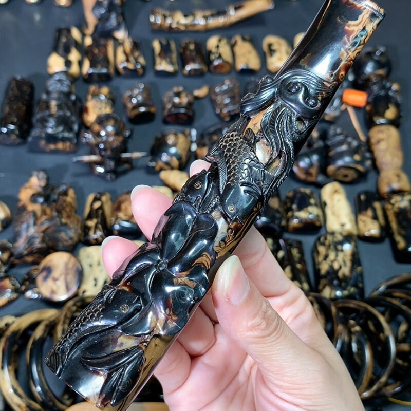 luxfo海柳血柳随形雕刻手玩把件