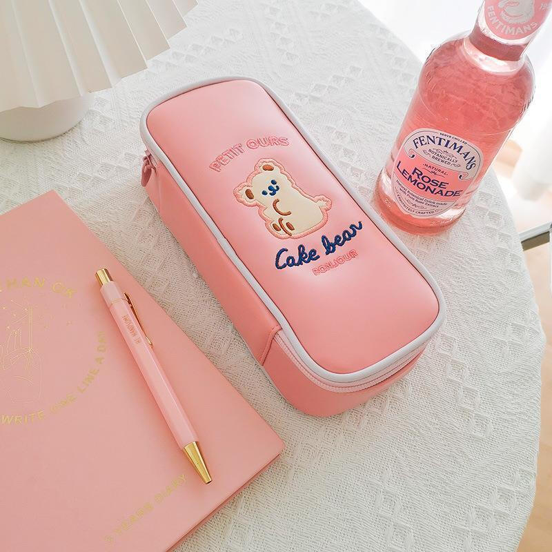 小可爱熊刺绣笔袋少女心文具大容量简约学生ins同款带隔层笔袋 粉色