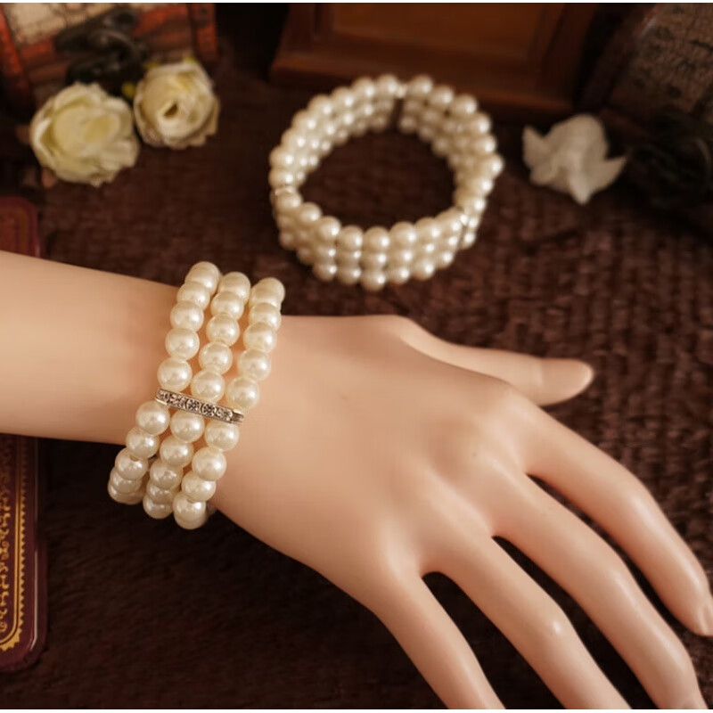 裴姣 多层珍珠手链 复古古典三层水钻 lolita弹力手饰 三层珍珠手链