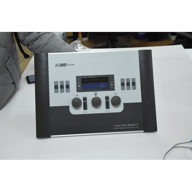 电侧听仪听力筛查仪兹达xota诊断测听计耳鼻喉科测听室体检中心 ad104