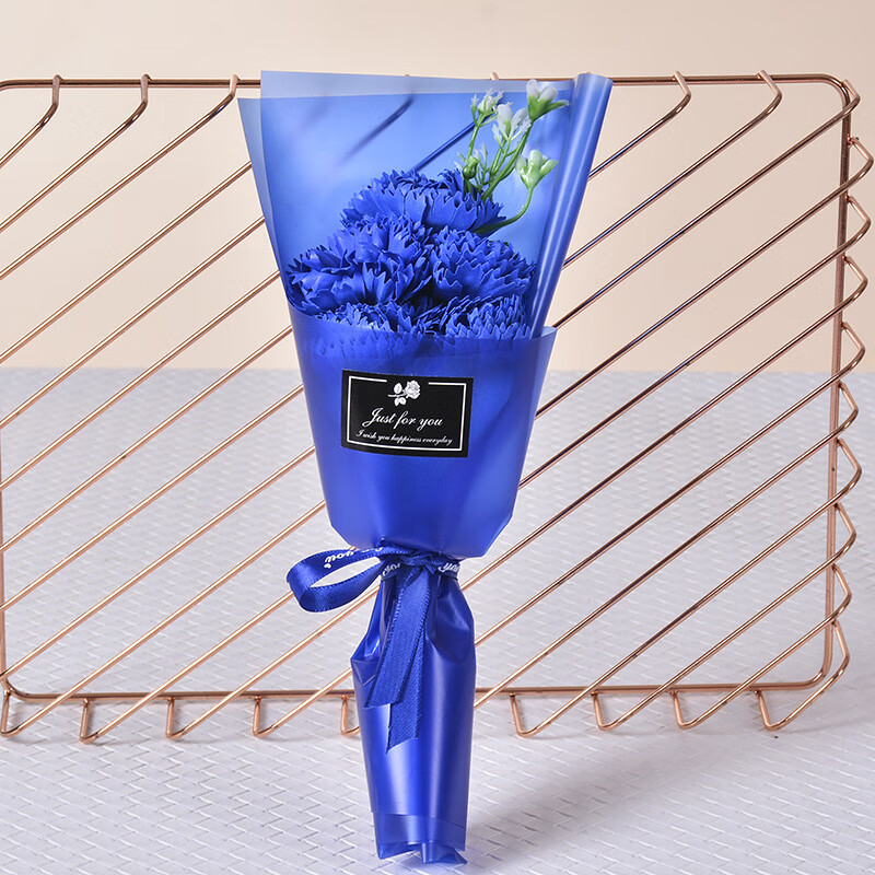 花束玫瑰花肥皂花束康乃馨花束母亲节小花束 蓝色康乃馨5朵(蓝纸包)