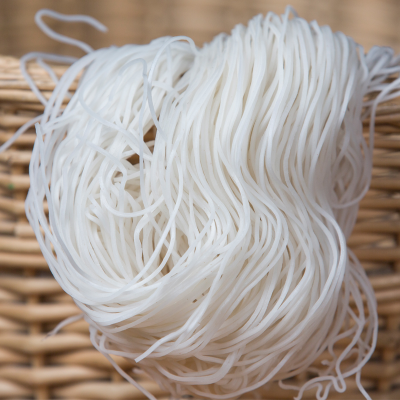 虎钢馋腾冲饵丝方便云南特产干饵丝保山德宏大理小吃细米线新鲜3