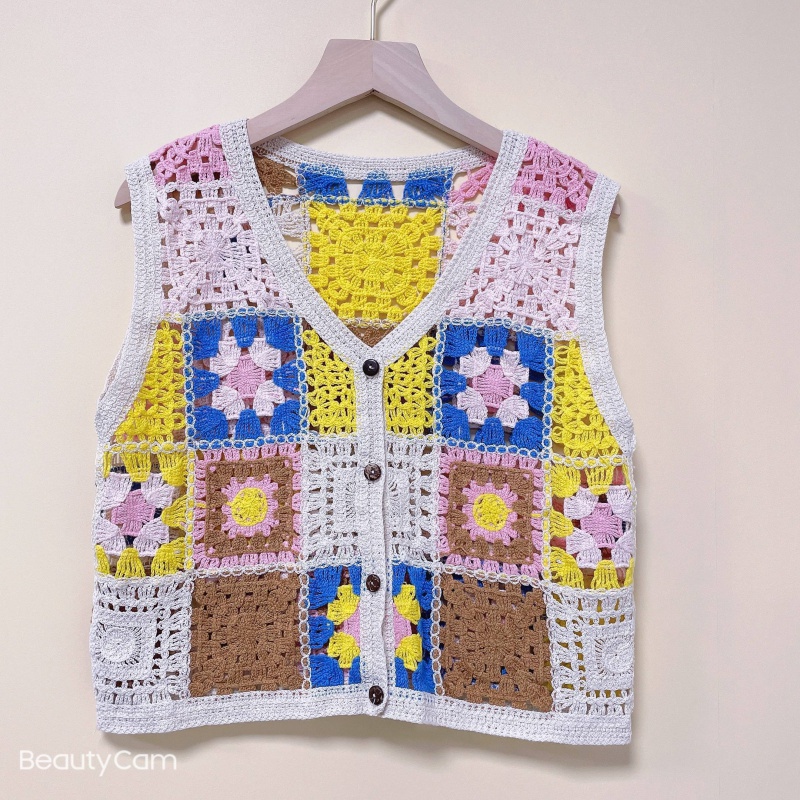 月袖(yuexiu)小香风钩花镂空宽松撞色马甲复古民族风针织短款背心女