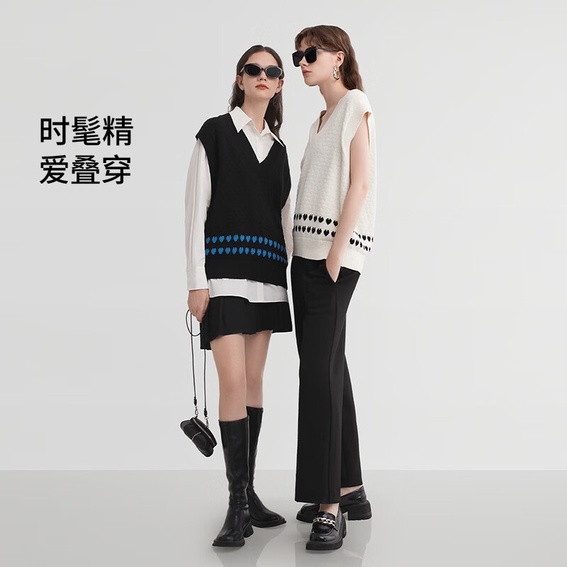 嫚熙(EMXEE)孕妇背心外穿季时尚百搭孕妇装设计感爱心撞色毛织上衣女 黑色蓝心 L