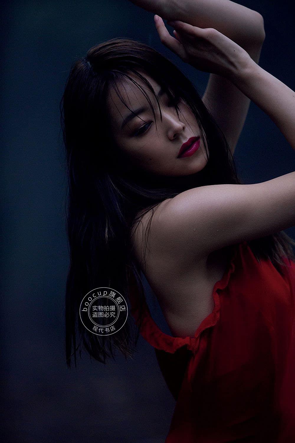 现货 进口日文 白間美瑠 NMB48卒業記念写真集 『 REBORN 』 附随机明信片