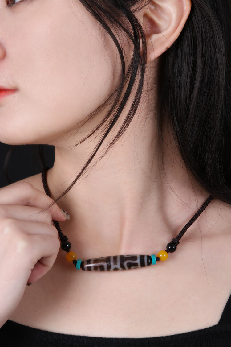 千古檀拉萨珠子包浆莲师法器法王法帽天珠高油风化老料项链吊坠藏式