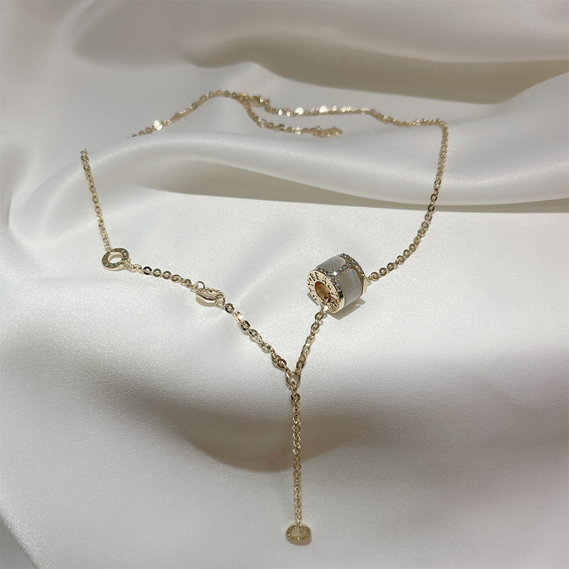 伟德bv1946官网-宁波一男子趁女友熟睡偷走3782克重的黄金项链