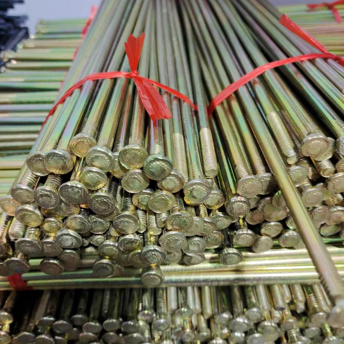 旭杉斯[更结实]双镀锌羊床穿钉竹羊床螺杆螺钉漏粪板穿钉长丝杆一头丝