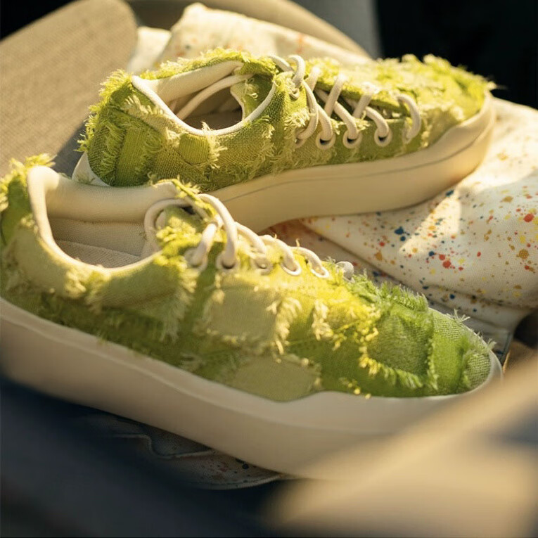 诗迦努仙豆男女休闲szb情侣牛仔布低帮增高 绿色流速 十五天内发完 35