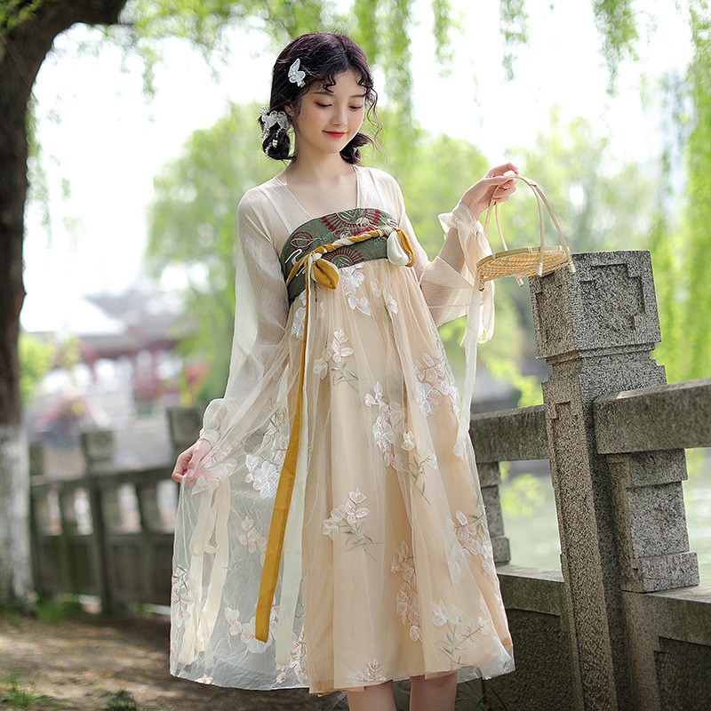 憶東方原创夏季汉服女装成人汉元素古风超仙气飘逸刺绣花齐胸襦裙学生