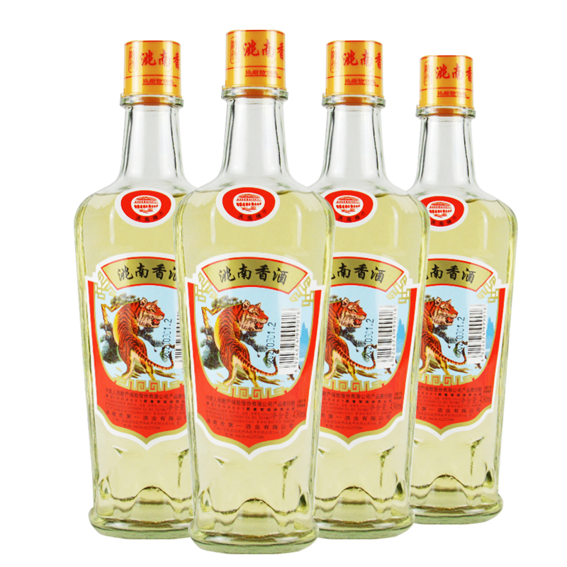 洮南香白酒浓香型 经典简装白酒 东北吉林特产 酒色微黄 42度老虎头六