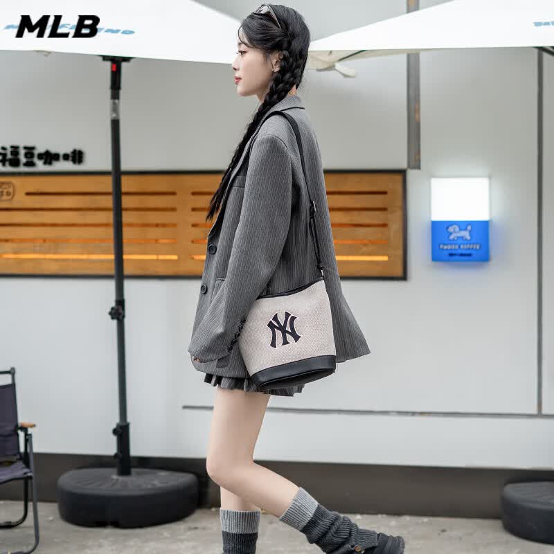 MLB章若楠同款包包女包水桶包休闲斜挎包女士单肩包生日礼物 纽约洋基队/黑色 F