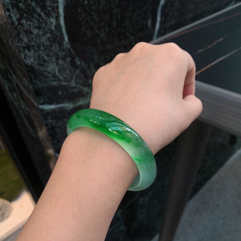胖东来同款手镯翡翠飘花高冰种阳绿缅甸a货正圈玉石镯子圆条 绿色 辣绿 x 55号
