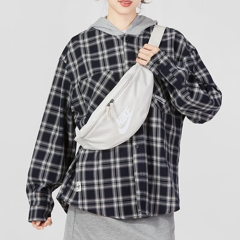 耐克(nike)腰包新款男女户外运动休闲小包单肩斜挎包 db0490-104 幻影