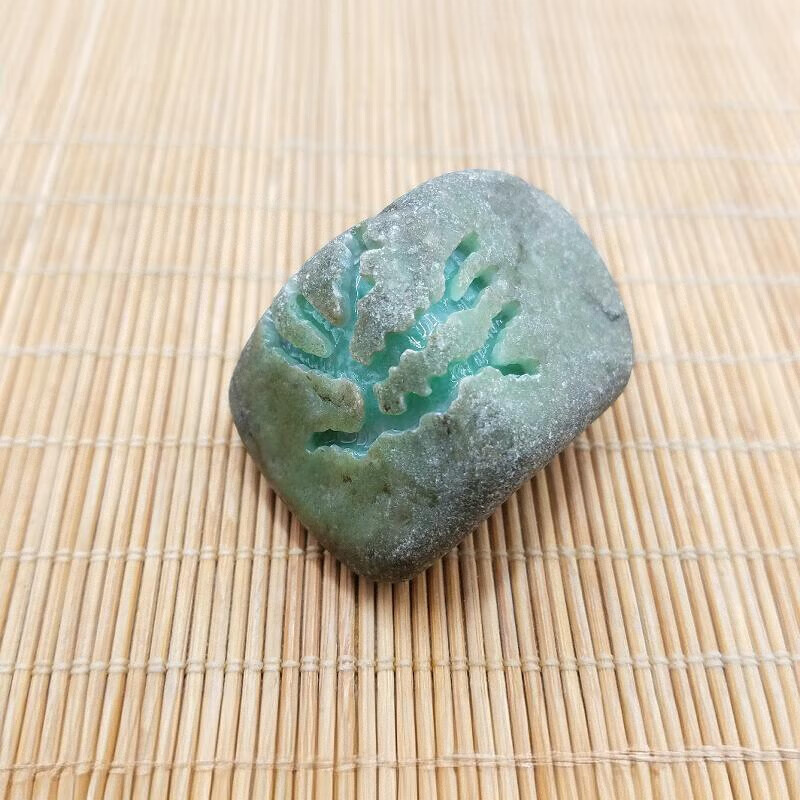 随峰缅甸翡翠原石后江老场口开窗料挂件料