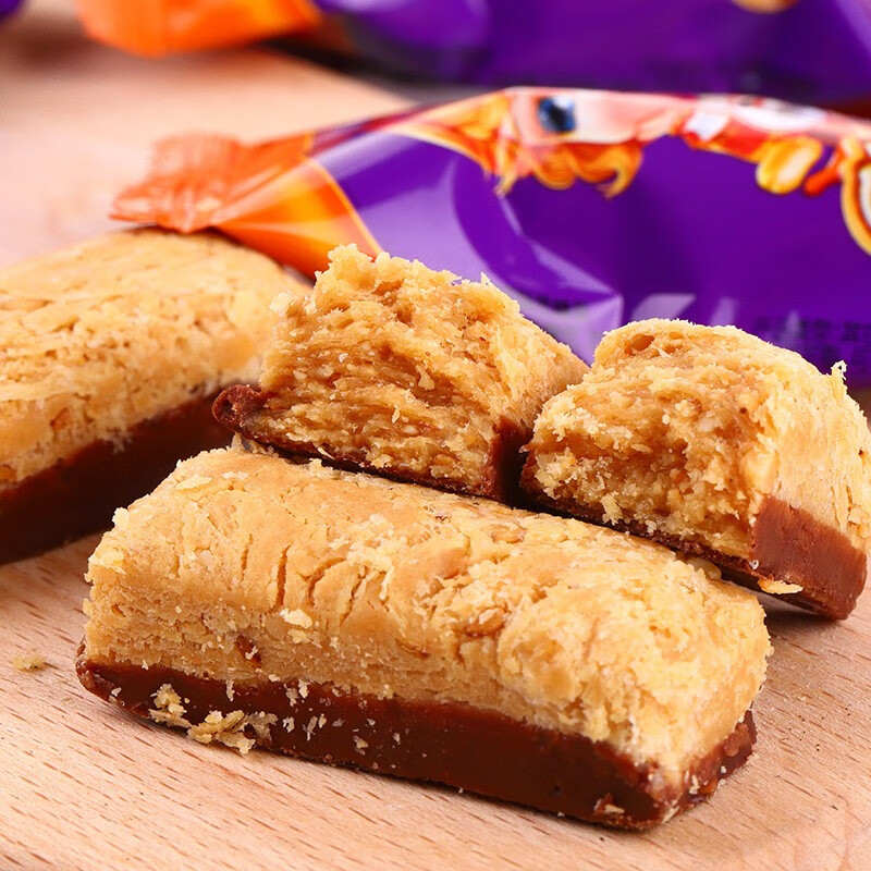 酷澜缦风味大头娃巧克力酥糖芝麻花生酥心糖结婚喜糖套娃酥糖果 套娃