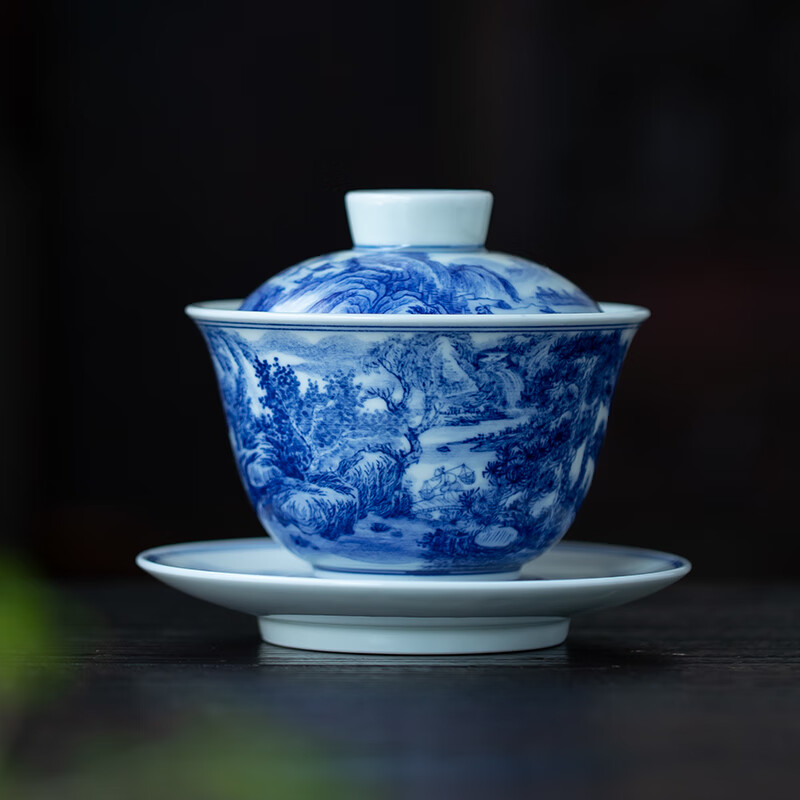 手绘青花山水三才盖碗泡茶碗景德镇复古功夫茶具 全手工青花山水盖碗