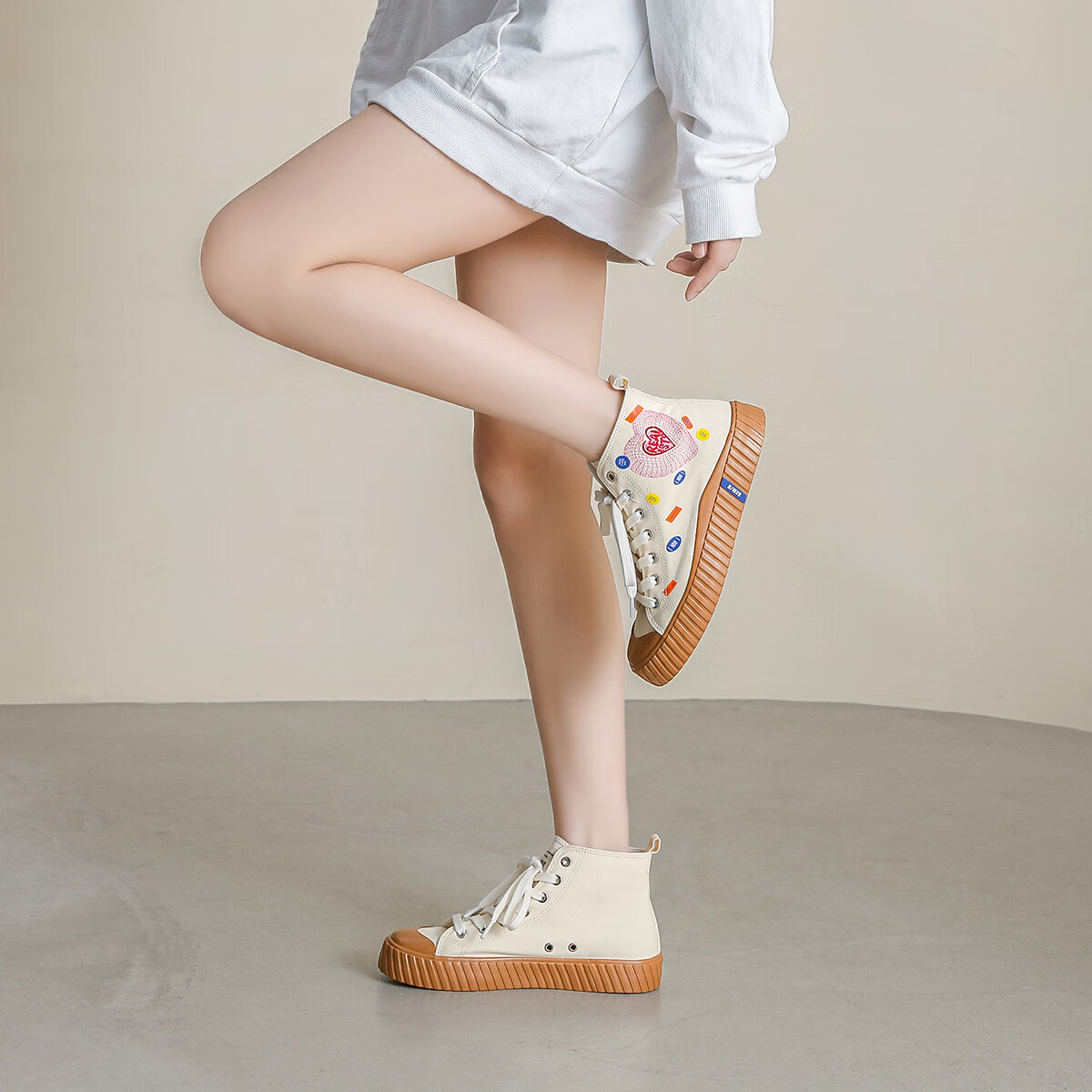 Semir官方正品帆布鞋女2025春季新款创意涂鸦女士时尚经典中帮休闲鞋女 米黄 36