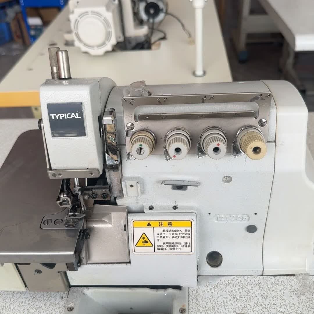 二手typical标准牌一套锁边机包缝机拷边机机器成色新 厚薄都能做