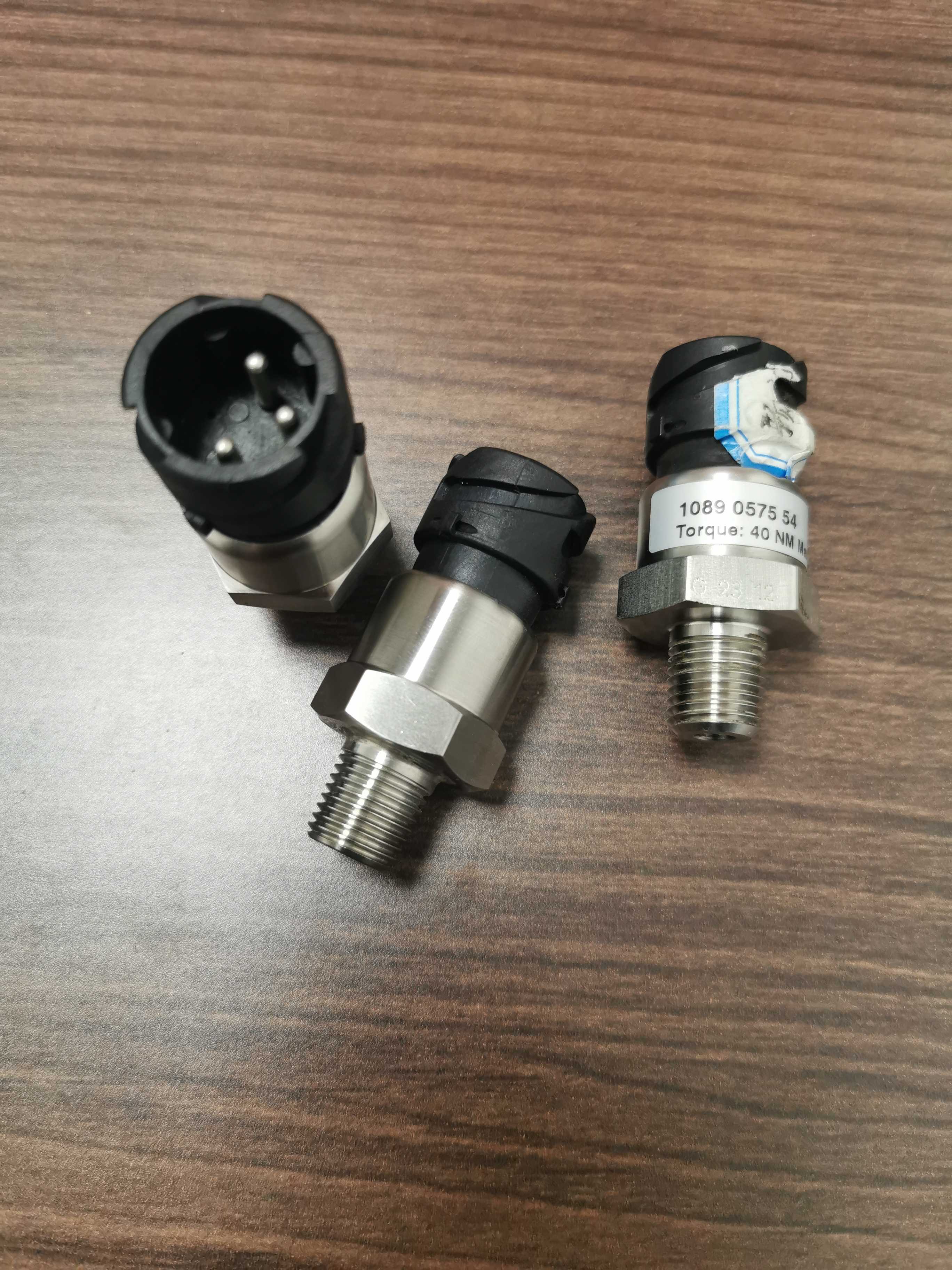 仁聚益阿特拉斯螺杆空压机压力传感器1089057554干燥机冷干机压力变送