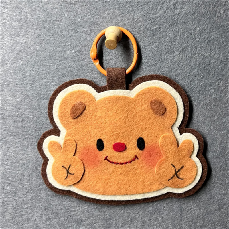 玖煦萌泰国顶流黄油小熊挂件不织布钥匙扣可爱网红氛围装饰 大头黄油