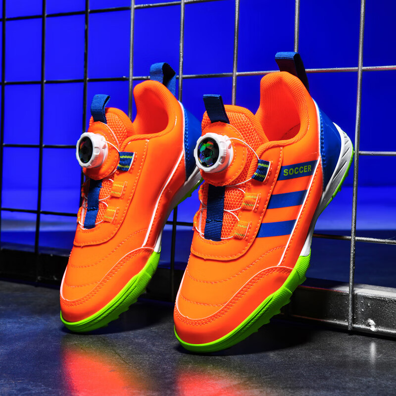 cdac儿童足球鞋男童冬季小学生男孩刺客旋转纽扣训练专用t f碎 钉鞋男