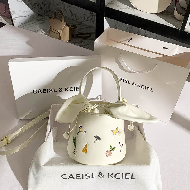 CAEISL & KCIEL官网小&ck2024新款女包小众原创设计高级感绣花水桶包手提斜挎包 白色 专柜高档品质