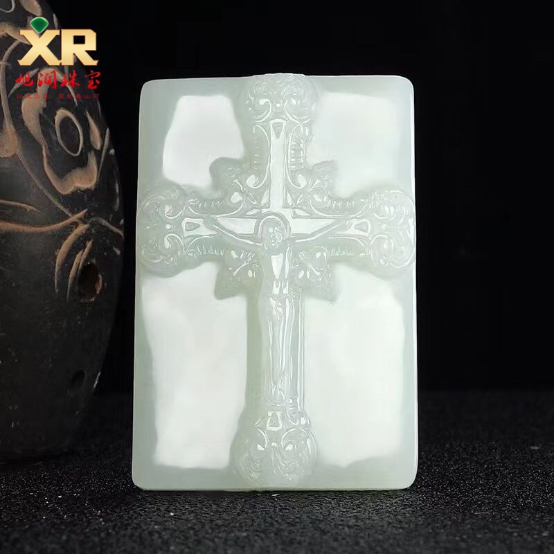 旭润珠宝  天然和田玉十字架牌子吊坠优雅时尚大气自