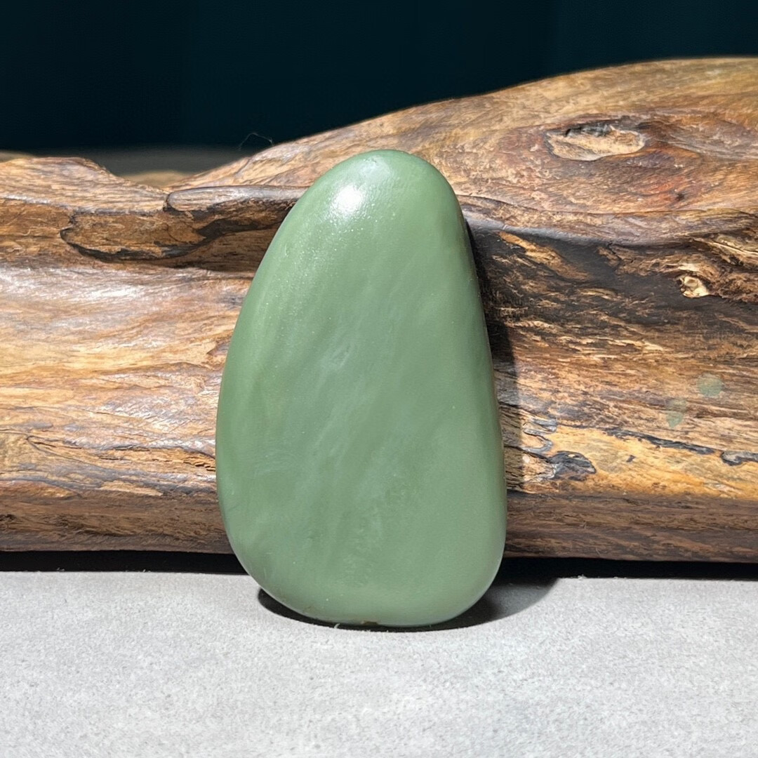 甘夏 新疆和田玉青玉沙枣青绿豆沙籽料原石丝绢纹猫眼手把件原籽